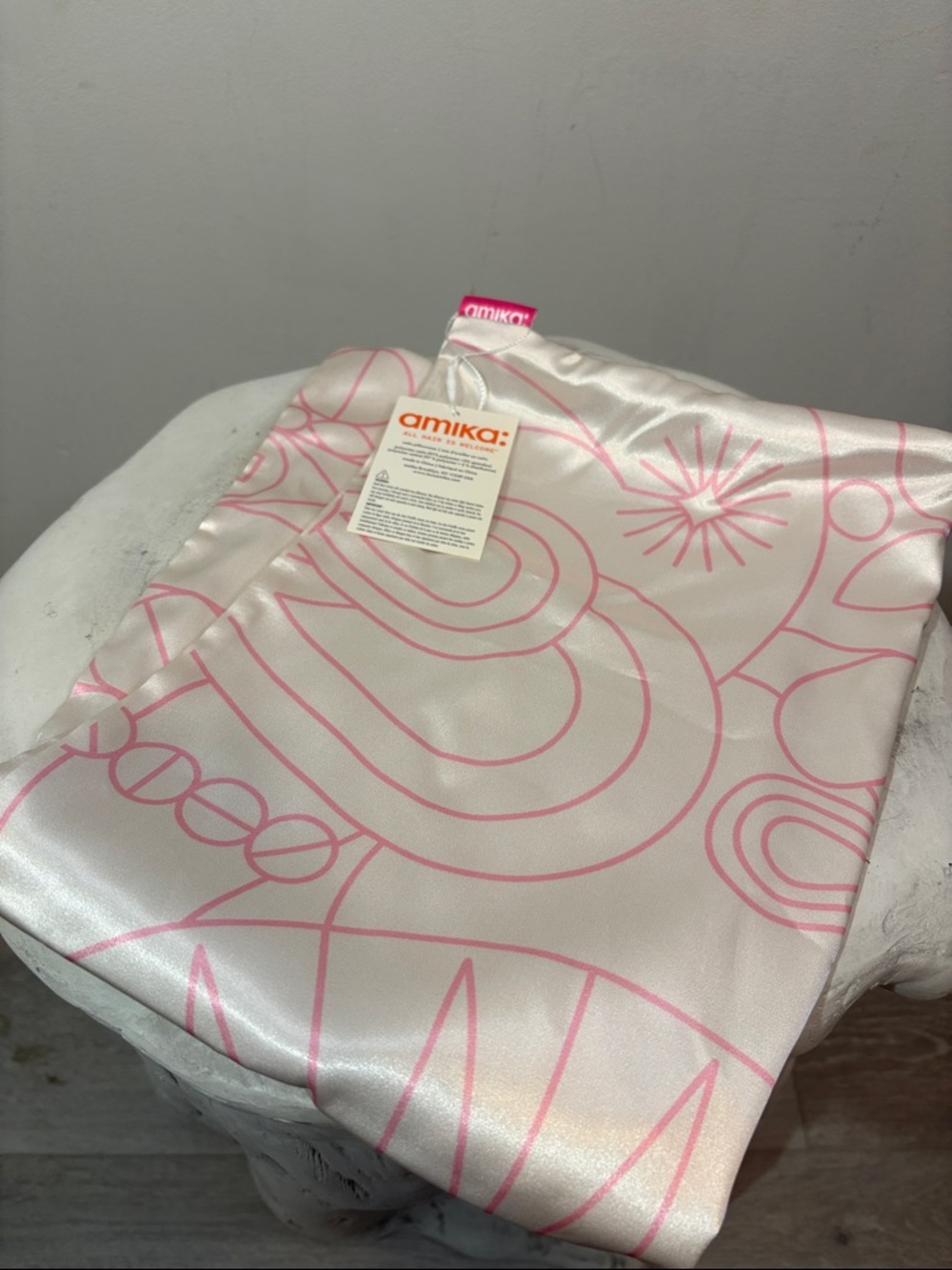 NWT Amika Hair Care Satin Pillow Case Geometric Pink Pattern Girly Dorm Decor